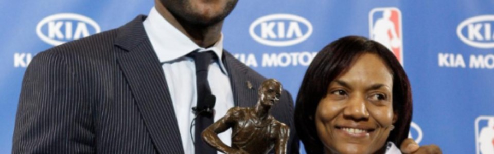 世界杯球员名单-詹姆斯：妈妈生我时只有16岁 我的动力是给她买个带储藏室的房子