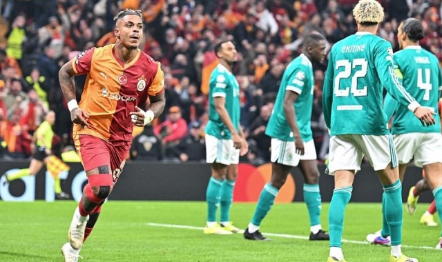 世界杯国家队名单-失先机！利物浦欧冠0-1土超豪门 双方各有1球被吹 埃基蒂克失单刀