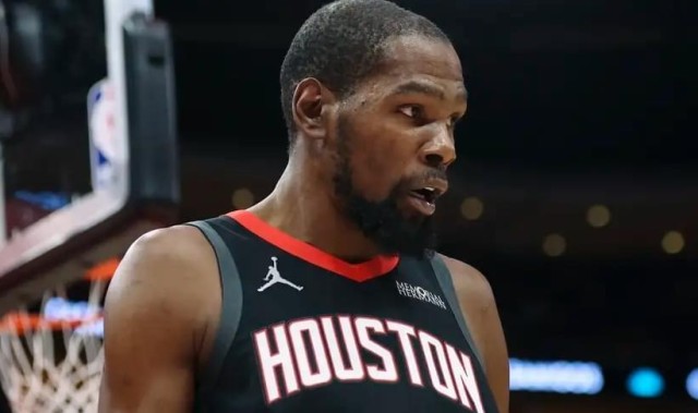 世界杯参赛阵容-NBA最新排名出炉！湖人躲过一劫，一队给火箭送温暖，快船收大礼